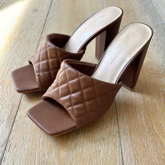 Wild Diva Quilted Square Toe Block Mule Sandals Brown Size 9 - Picture 1 of 7